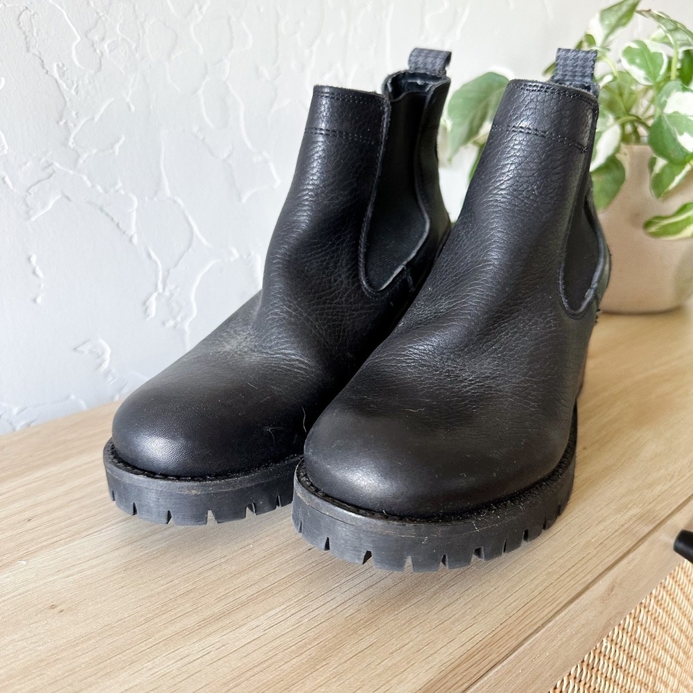 Bull Boxer | Cory Leather Chelsea Block‎ Heel Boot in Black - Picture 3 of 7